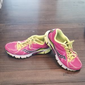 Saucony Ignition 4.  Size 7